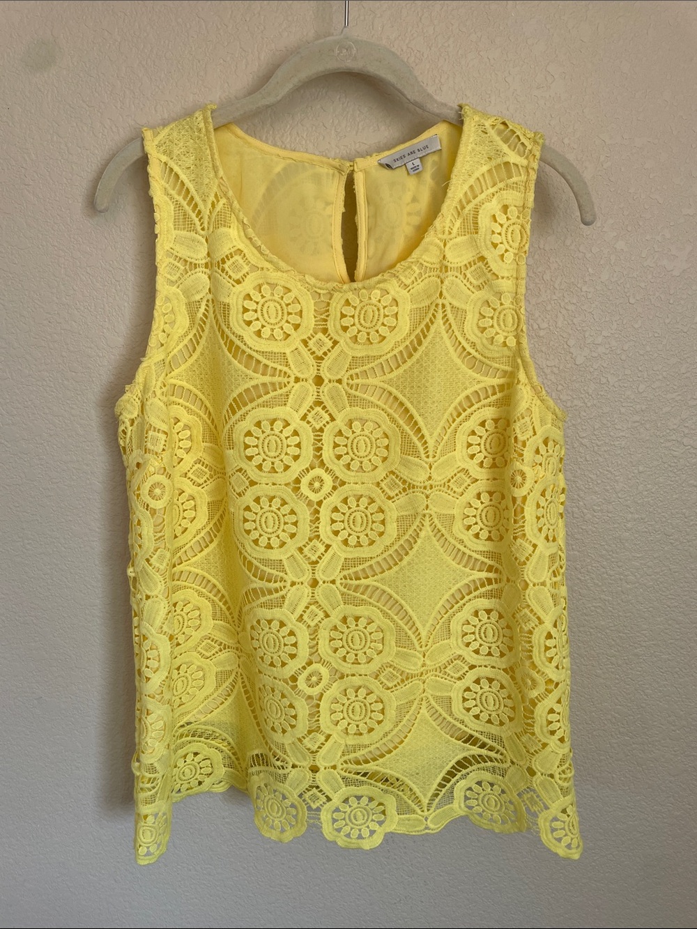Skies Are Blue Yellow Crochet Lace Tank Top L Boho Beachy Vacation Resort